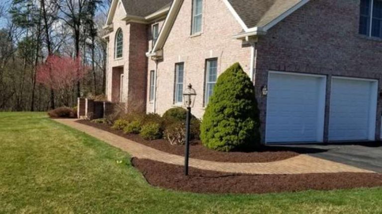 Landscaping Tips To Help Sell Your Frederick County, Maryland Home