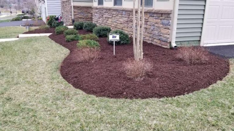 Why You Should Add Fresh Mulch to Your Landscape & Garden Beds